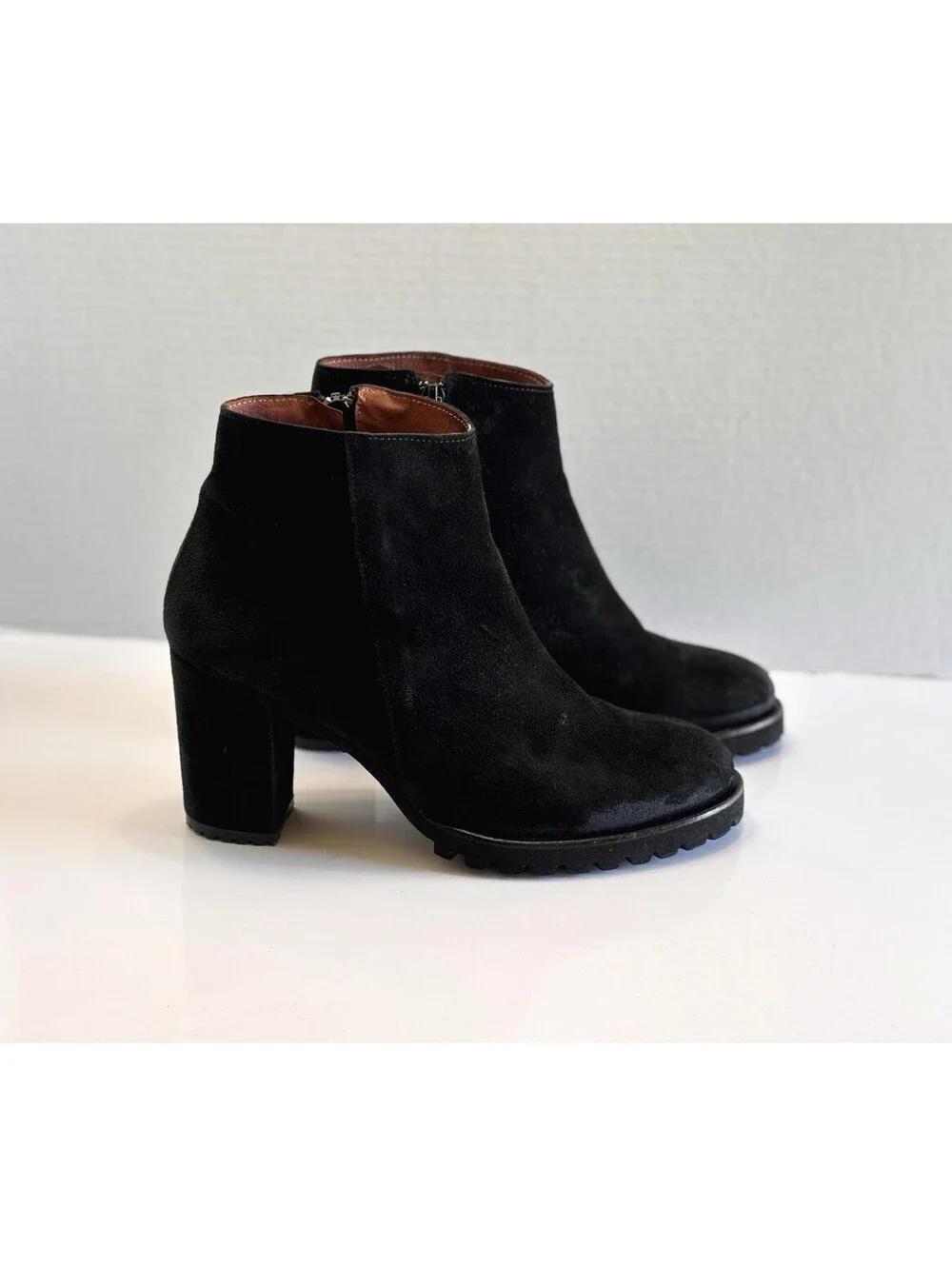 Eric Michael Quebec Women's 8.5 Black Suede Heeled Platform Ankle Boots Side Zip